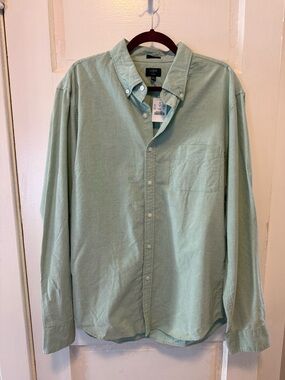 J. Crew Men’s Light Mint Green Button-Down Oxford Shirt